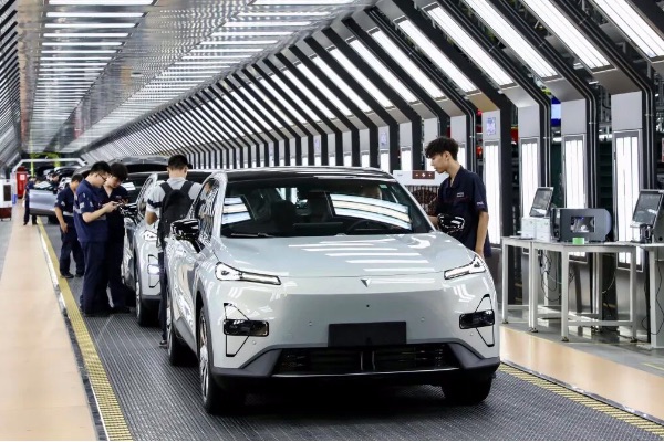 从3000万辆到世界一流：长安汽车交出“高质量发展”时代答卷(图1)